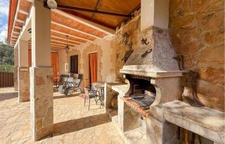 Beautiful Home In Rute - 9