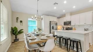 Patio Lounge w Firepit Nature Preserve Views Surf-n-dipity by AvantStay - 6