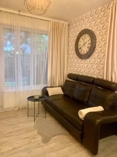 Lovely Apartment with Patio - 8