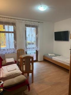 STARA KUŹNIA Pokoje Gościnne - 2