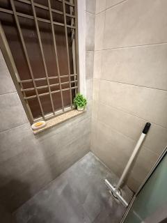 Modern 1 bed Apartment Ready-to-Move Bahria Lahore - Lahore - 7