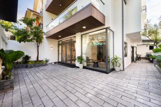 Khu Trung Sơn Q7 Lucas Villa - 5