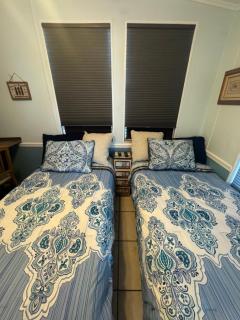 Pelican's Roost, Waterfront comfort at Venture Out - 9