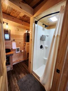 Lofted Cabin Wonderful for Outdoor Adventures near Tappan Lake in Ohio - 4