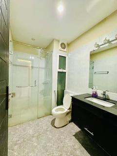Soundproof 2 Bed apartment in Lahore Zameen Opal - 2