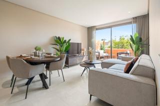 Ultimate Rentals - Sunny Escape in Estepona Sotoserena - 0