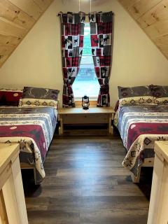 Incredible Wooden Cabin with Fire Pit and Barbecue in Greenville, Maine - 9