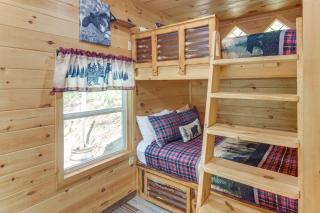 6 Mi to Great Smoky Mtns Cozy Retreat in Cosby! - 1