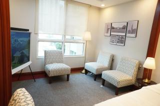 Modern Studio with 2 Twin Beds view Landmark81 - 9