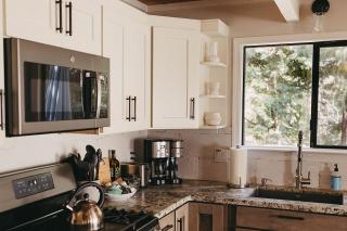 Family Cabin in Blue Lake Springs, Near Town! - 3