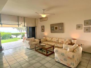 Sea View Family Beach House - 6