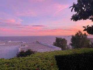 Sea View Family Beach House - 5