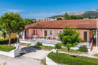 Roussa's Apartments - 3