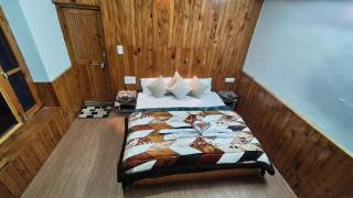 The clifftonn stays - 4