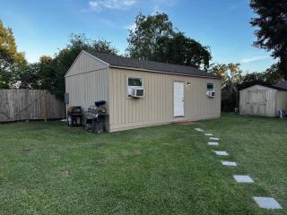 1 Bedroom Private Yard Fully Equipped - 0