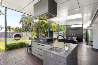 Modern Alfresco Retreat - 6
