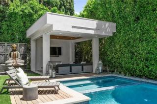 Luxury Escape 6BR Villa Pool, Gym, Theatre, EV - 4