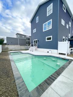 6BR, Heated Pool, Hot Tub, Game Room, Elevator - 0