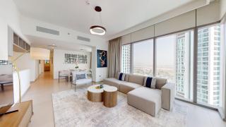 Vacationer Holiday Homes I Luxury 3 Bedroom Apartment I Iconic Burj Khalifa View I Heart of Downtown - 8