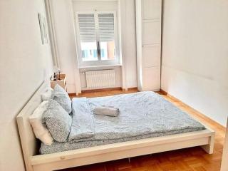 Huge 3 Room City Center Flat, Zurich HB Konrad - 9