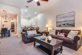 Bahama Flower Retreat, 10 min to Disney - 8