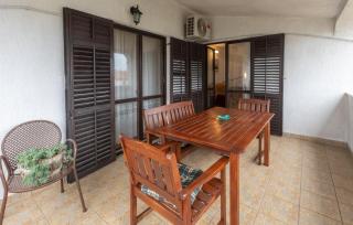 Cozy Apartment In Porec - 3