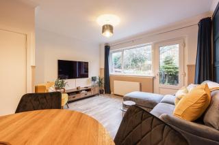 Bright 1-Bed Home with Garden Near Braid Hills Golf Course - 6