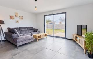 Cozy Home In Saint Germain Sur Ay With Wifi - 8