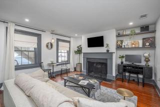 Cozy & Historic garden level Downtown apt - 0