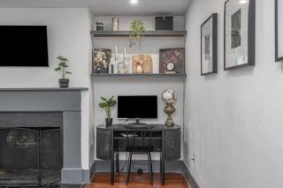 Cozy & Historic garden level Downtown apt - 2