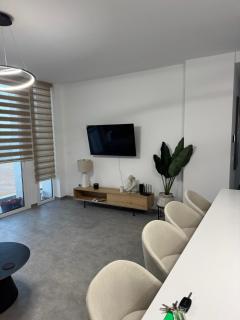 Modern Marvel Seaview - Paralimni - 8