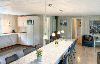 Lovely Home In Væggerløse With Sauna - 5