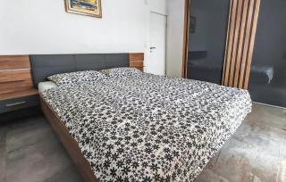 2 Bedroom Gorgeous Apartment In Lumbarda - 5