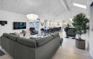 Cozy Home In Glesborg With Sauna - 7