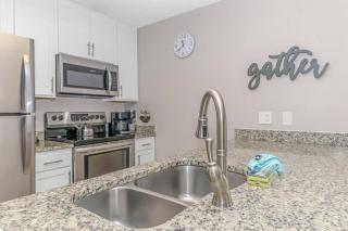 Surfside Twins 2 Condos, One Amazing Stay! - 3