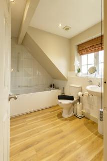 STAXTON COACH HOUSE dog friendly with garden - 3