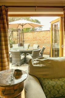 STAXTON COACH HOUSE dog friendly with garden - 1