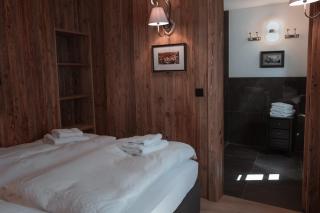 Löw Chalet Suite 2, Steps from the Slopes by 360 Estates - 4
