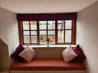 Craigatin House & Courtyard - 3