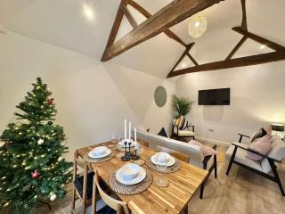 Modern Apartments in Prime Central Location - 9