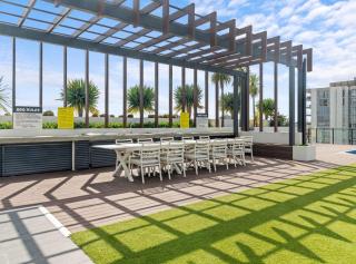 Steps from Sand: 2-Bed Beach Escape with Courtyard - 6