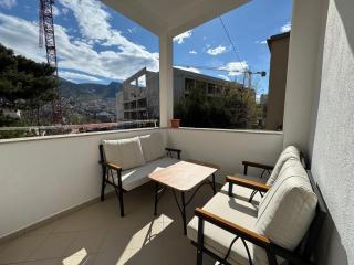 Workspace with Monitor City Center Parking, AC - 3