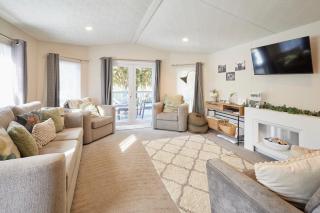 Pine Lodge with Hot Tub - 3