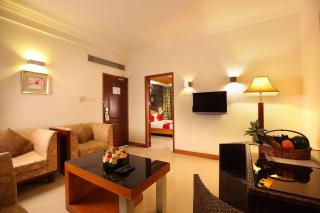 Hotel Park Residency, Kakkanad - 4