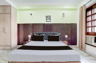 Super Hotel O Raj Mahal - 4