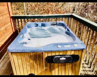 Make memories at Dreamweaver season pool, gameroom - 7