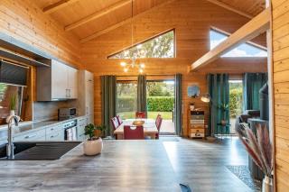 Wellness Lakehouse mit Sauna, Whirlpool in der Natur - 4