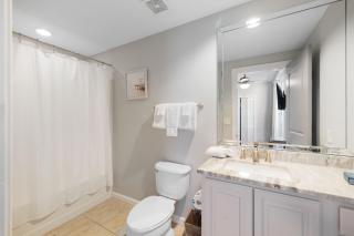 The Colonnades 701 - 3