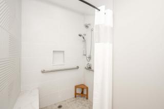Queen City Hideaway, Downtown Studio, Reds - Cincinnati - 6
