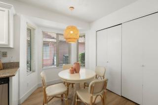 Gilbert Getaway - pool+games+pool table - 4